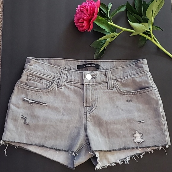 grey cut off shorts